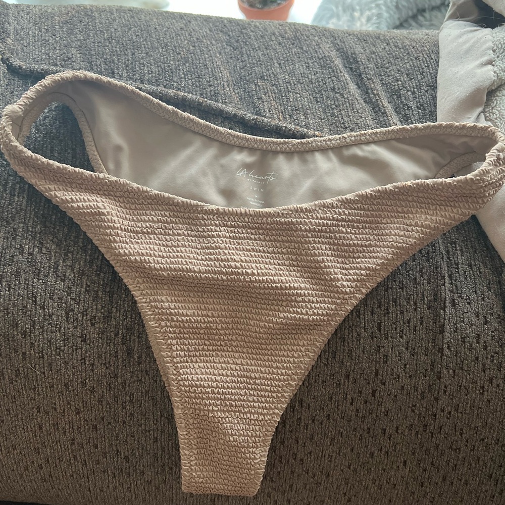 La Hearts Textured Tan Bikini Bottom